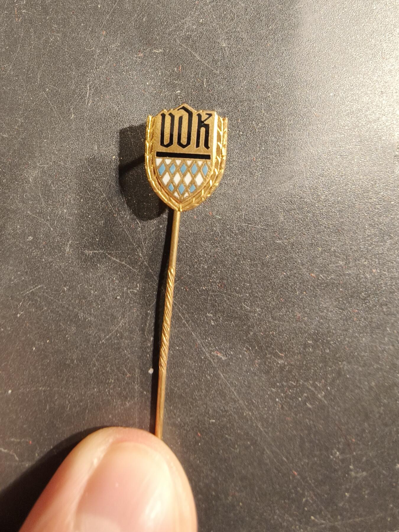 老王徽章第175期 德国社会联合会针插