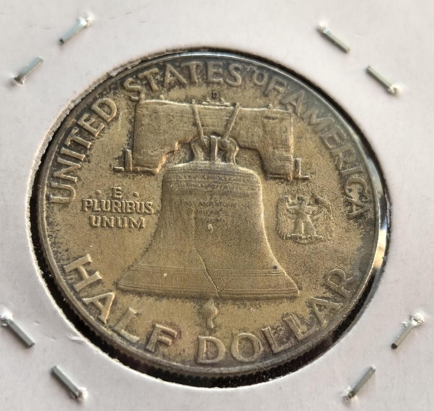 外国优质银币非洲美洲币，周六九点倒数截拍，满百包邮，持续收拍 美国1960 年富兰克林半元银币D版，正面是富兰克林头像配 “自由” 字样，背面是独立钟 + 小鹰饰，带 “合众为一” 格言，版式独特、是经典纪念币，收藏辨识度高。