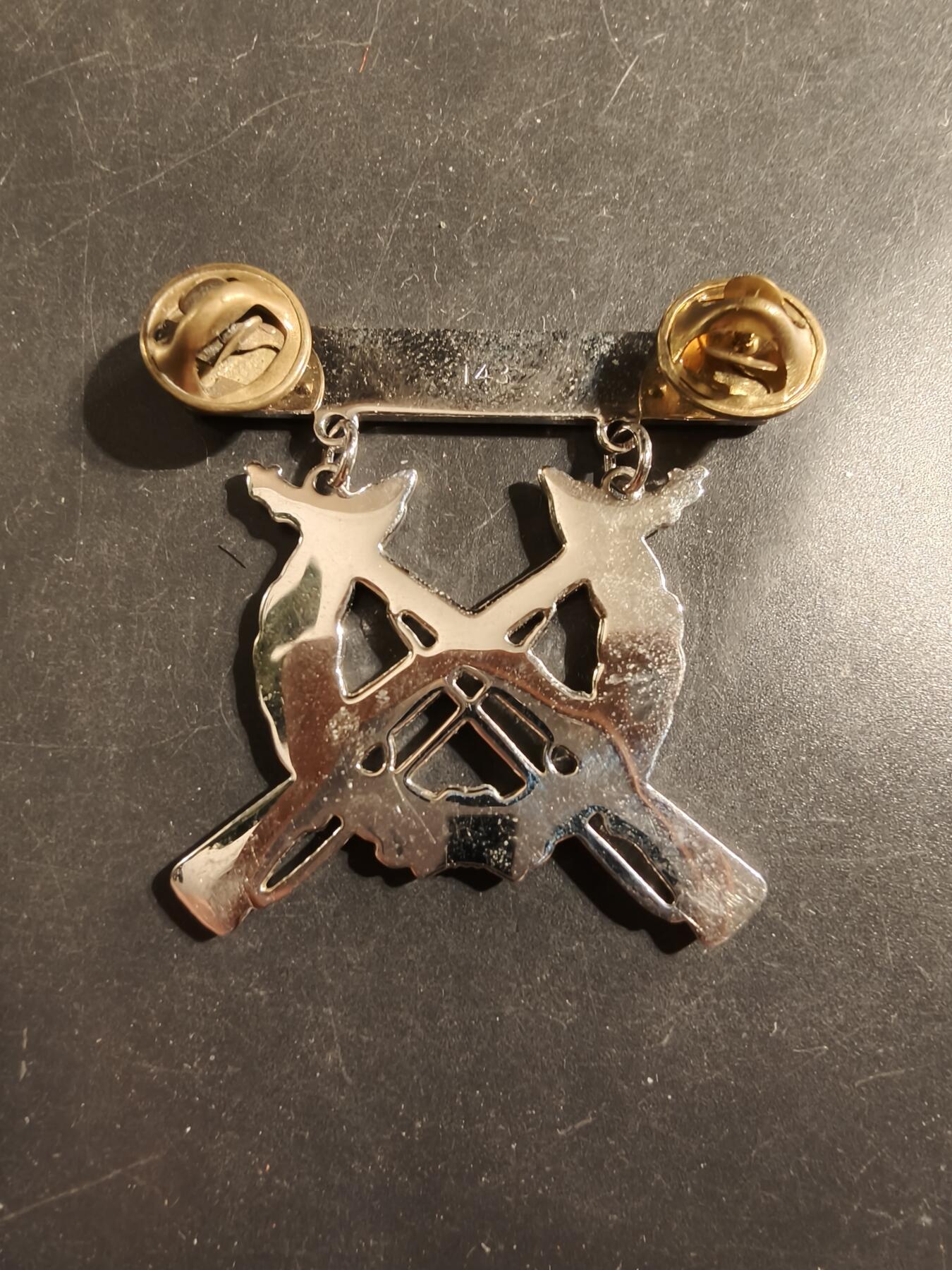 老王徽章第175期 美国海军陆战队神射手技能章   步枪专家勋条