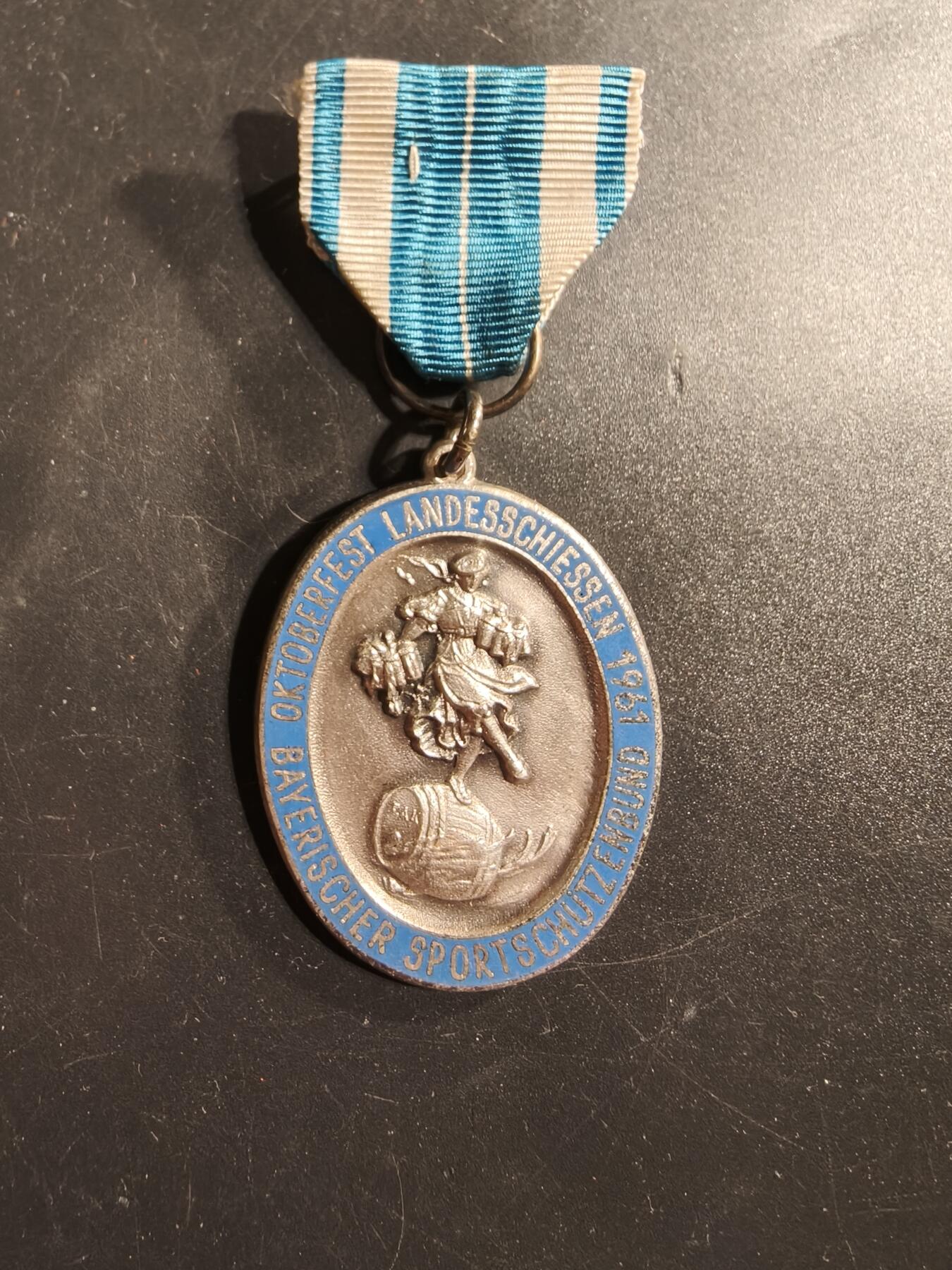 老王徽章第175期