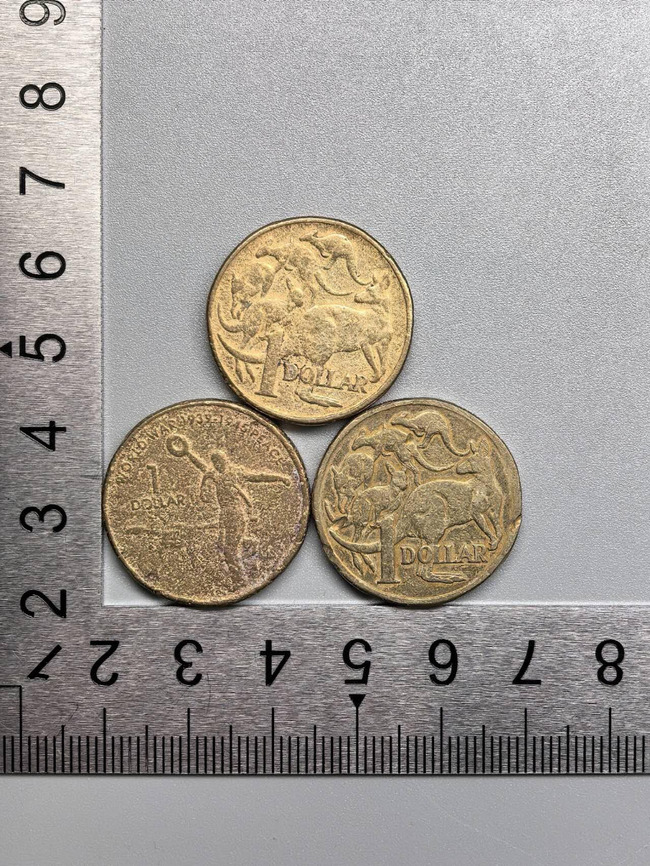 小驴勋章奖章收藏1月10日周六晚六点拍卖（珍爱和平，收藏战争，铭记历史，勿忘国耻，忠党爱国。有偿代拍，送拍规则在简介最后，参拍须阅读规则后再参拍，关系到运费包装发货时效真假辨别等关键信息，拍卖时不再发原图，看大图店主微信码在拍卖店铺介绍里）