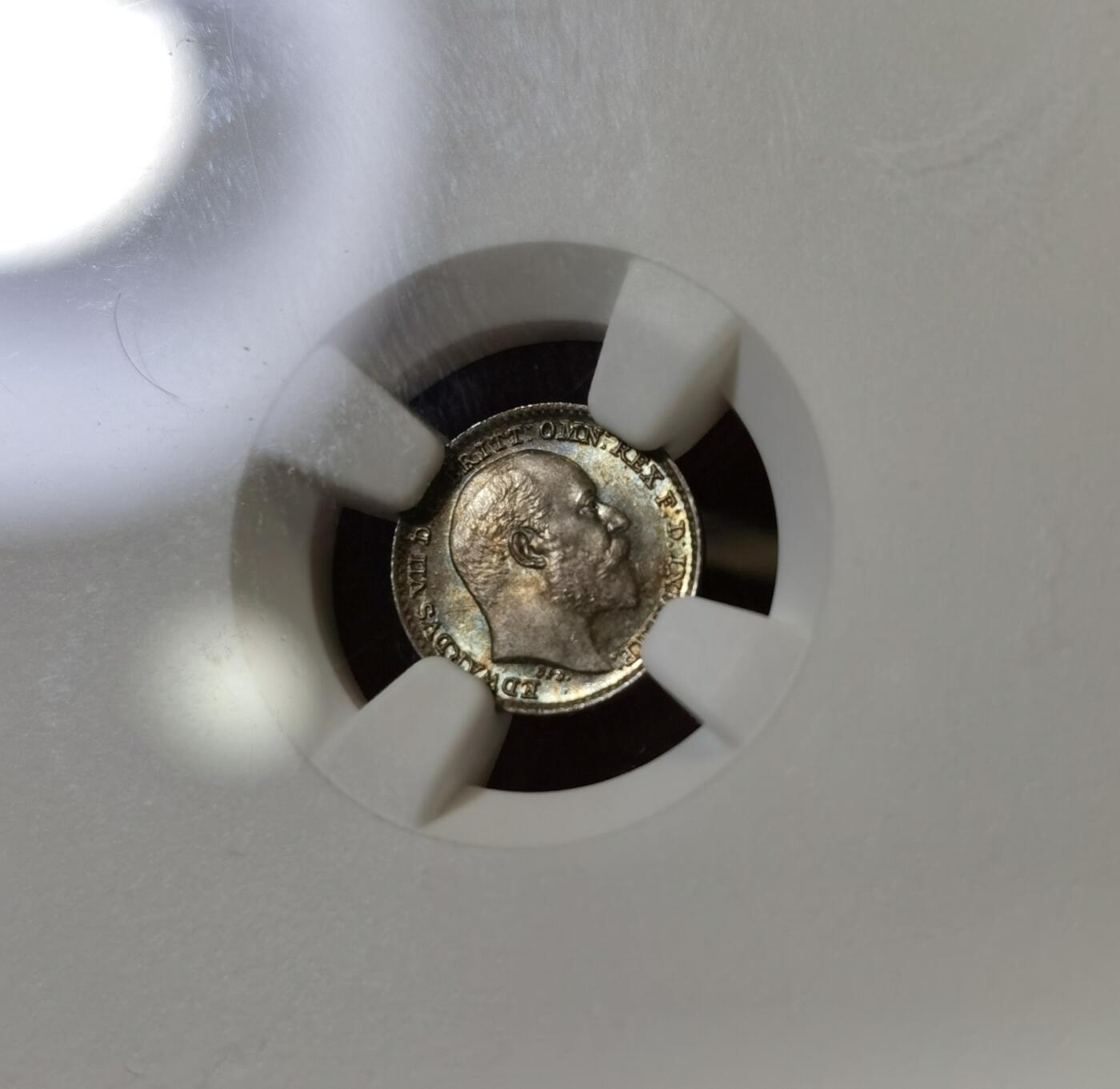 “甄选寰宇 · 臻藏岁华”新年精品场（直播拍卖）-甄臻铺-世界币章拍卖（第47期）送拍享返佣金等优惠多多