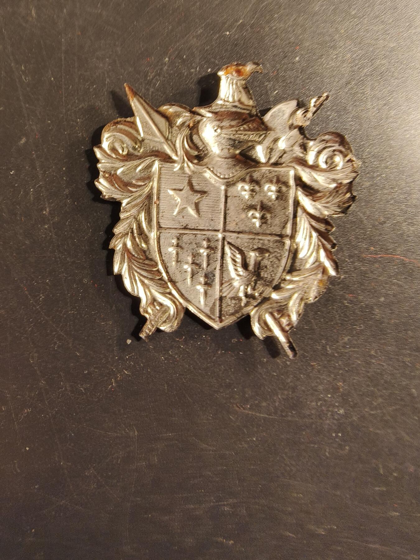 老王徽章第175期 德国中世纪盔甲风格徽章