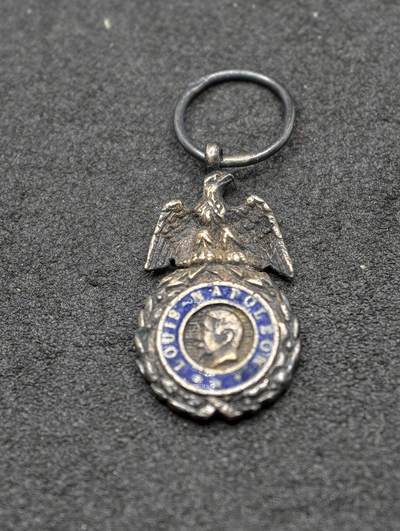 凯旋世界勋赏（第21期冬季大拍）（欢迎送拍）（对拍品有疑问请询问客服，不接受到手刀，出价默认拍品品相。请认真阅读拍卖规则！出价默认已认可！）（收到货请录制开箱视频，无视频概不处理问题。） - 法兰西第二帝国，军事功勋，mini章，银制带野猪头标