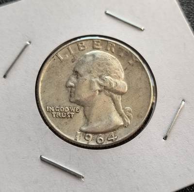 外国优质银币非洲美洲币，周六九点倒数截拍，满百包邮，持续收拍 - 美国1964 年华盛顿 25 分银币，正面是华盛顿头像配 “自由” 字样，背面飞鹰衔箭饰橄榄枝，带 “合众为一” 格言，年份经典、版式规整，是早期美币收藏热门品。