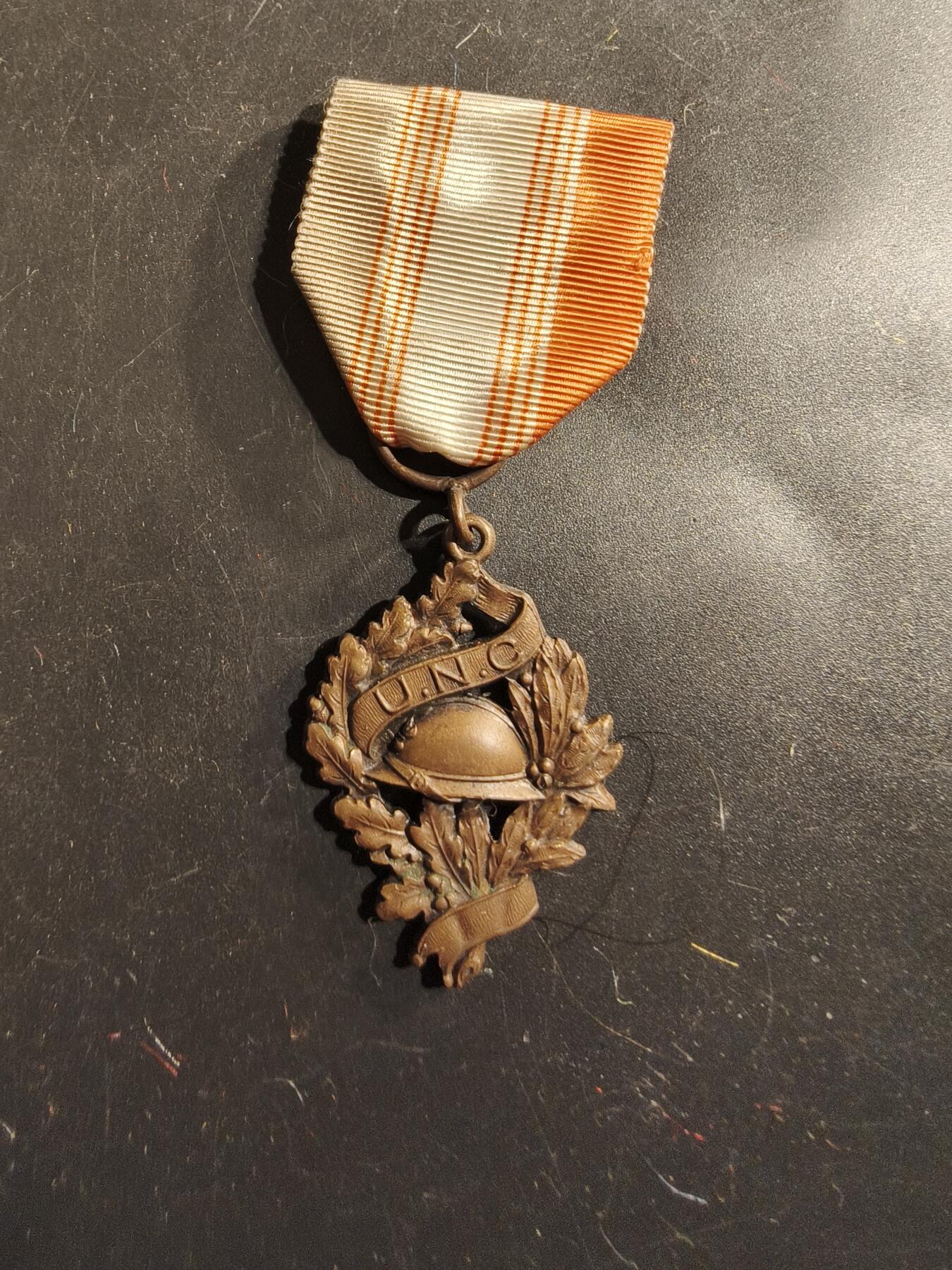 老王徽章第175期 法国一战UNC老兵协会奖章