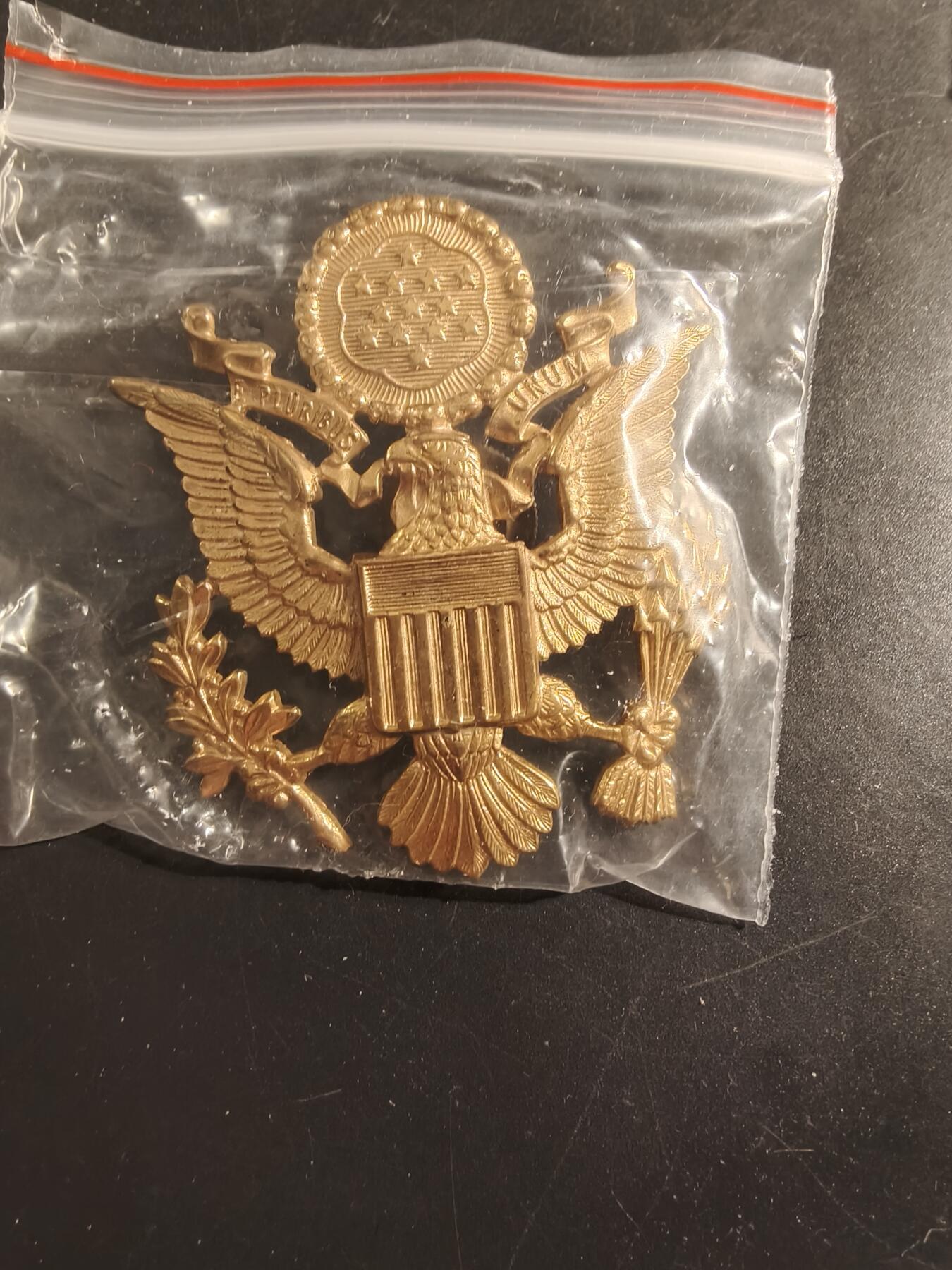 老王徽章第175期 美国陆军军官大檐帽帽徽