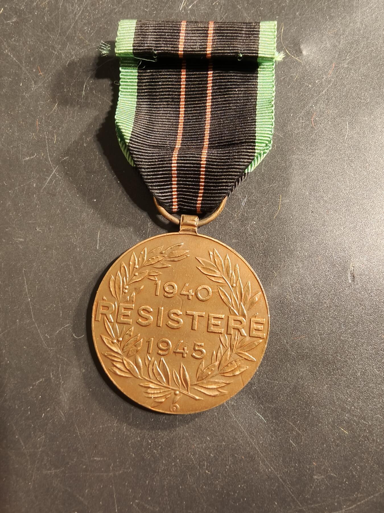 老王徽章第175期 比利时二战武装抵抗奖章