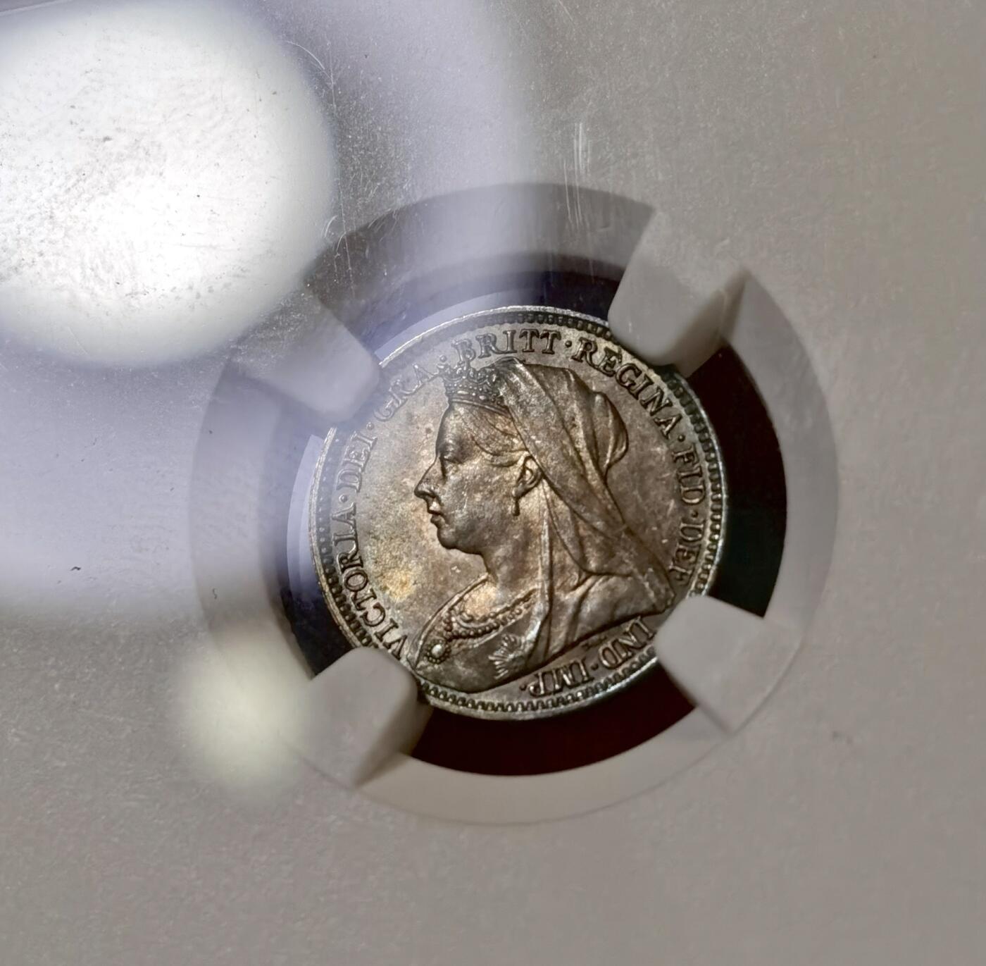 “甄选寰宇 · 臻藏岁华”新年精品场（直播拍卖）-甄臻铺-世界币章拍卖（第47期）送拍享返佣金等优惠多多