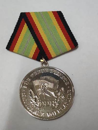 韵星假日拍卖第三十六期 -- Rimey Holidays Auction 36 - 民主德国银级人民军圆满服役奖章