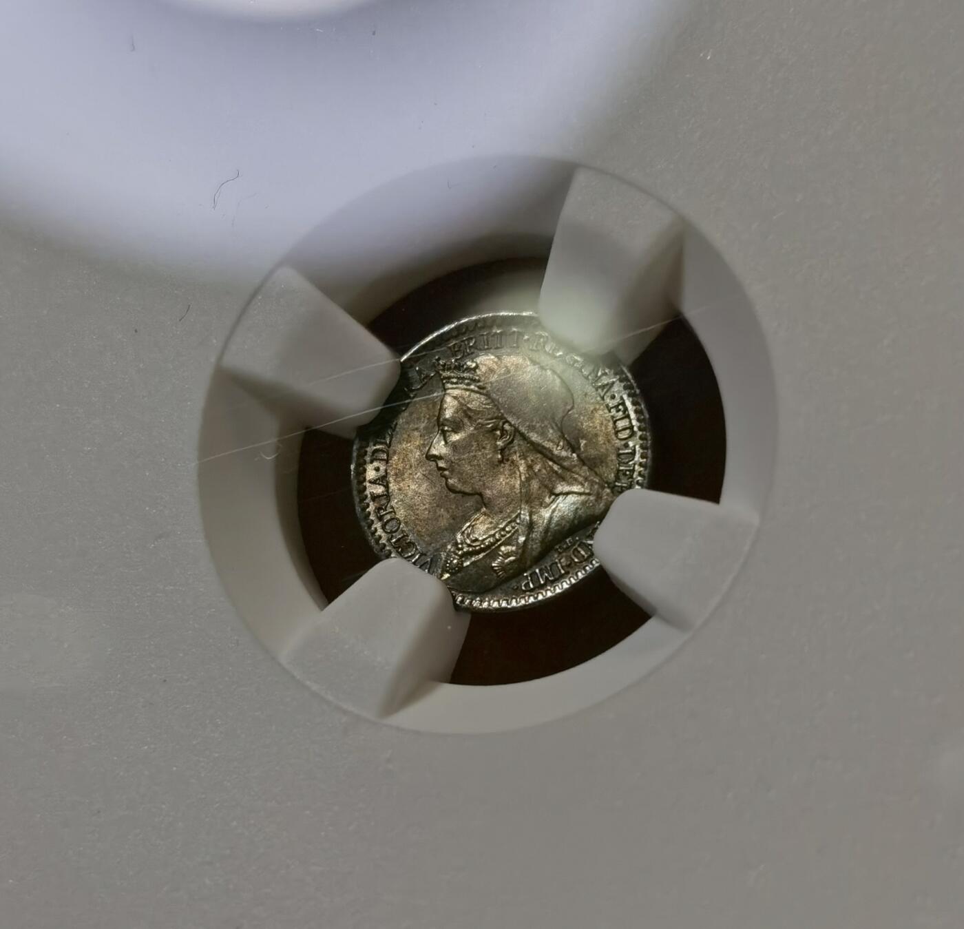 “甄选寰宇 · 臻藏岁华”新年精品场（直播拍卖）-甄臻铺-世界币章拍卖（第47期）送拍享返佣金等优惠多多