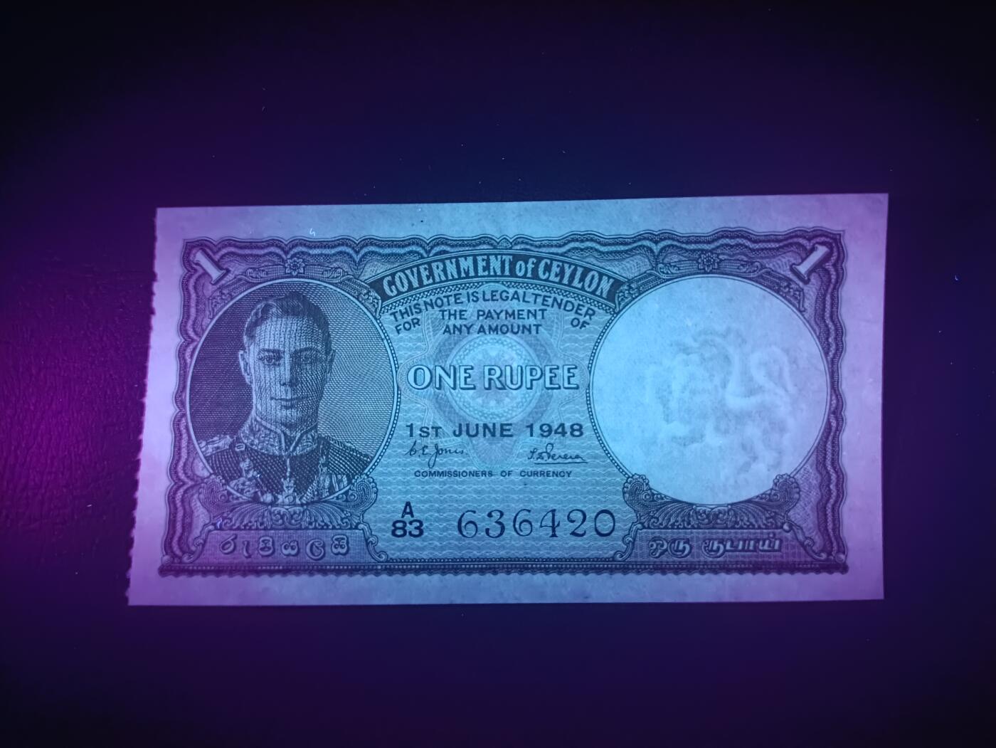 2026一月第二期，总212期 英属锡兰（现斯里兰卡）1948年1卢比AUNC，乔治六世国王和骑大象，少见英属殖民地品种，特色是一侧有类似门票的齿孔
