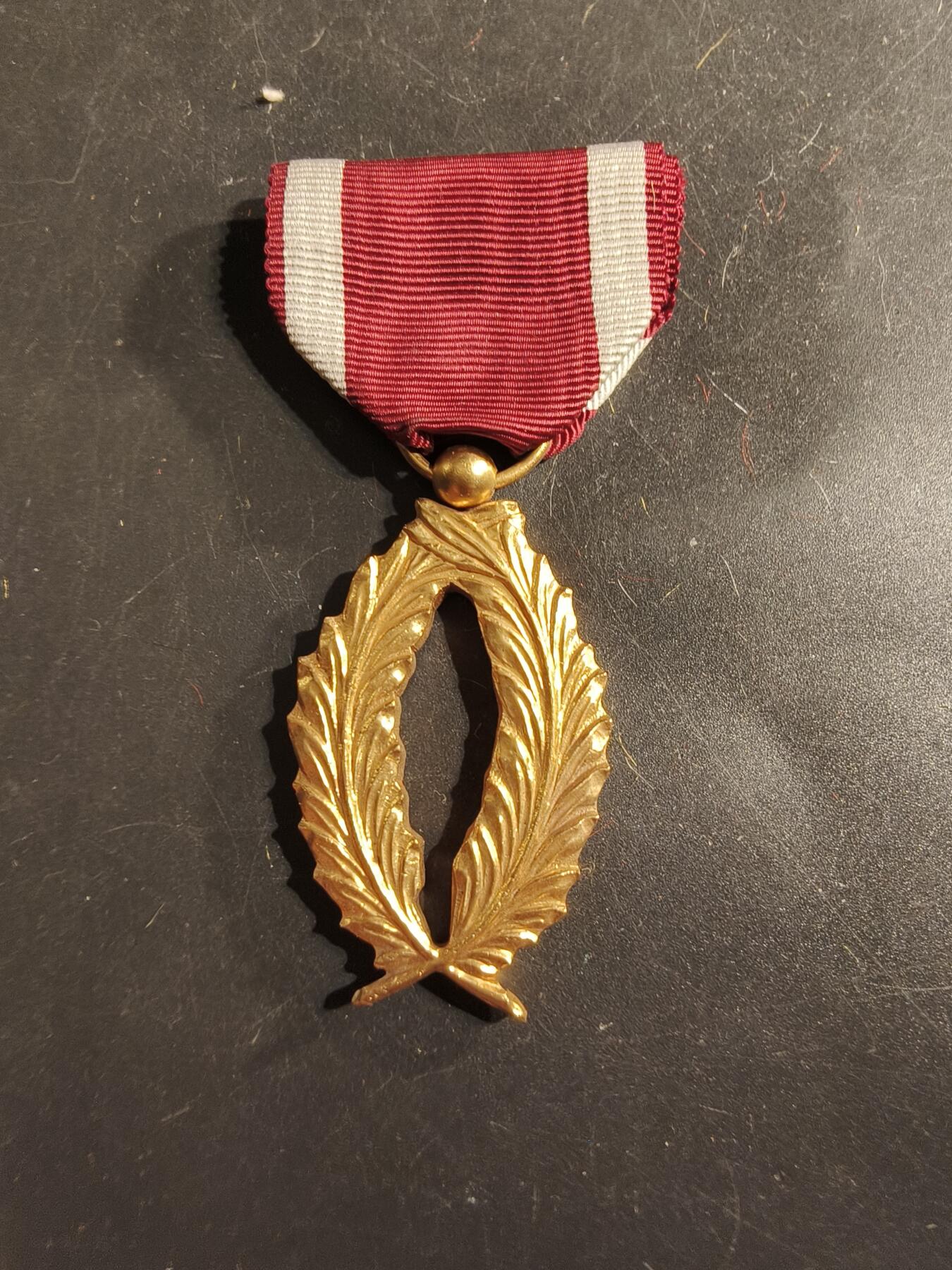老王徽章第175期 比利时金级棕榈叶奖章
