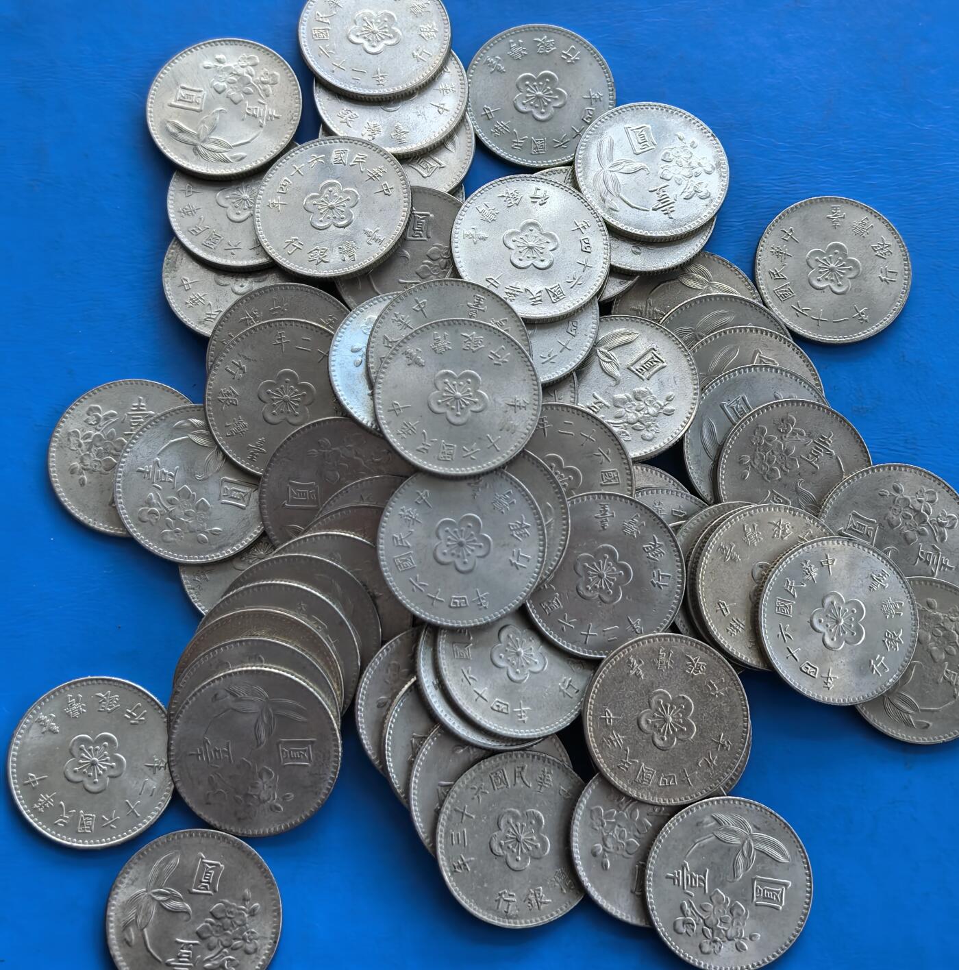 外国优质银币非洲美洲币，周六九点倒数截拍，满百包邮，持续收拍 中华民国壹元76枚