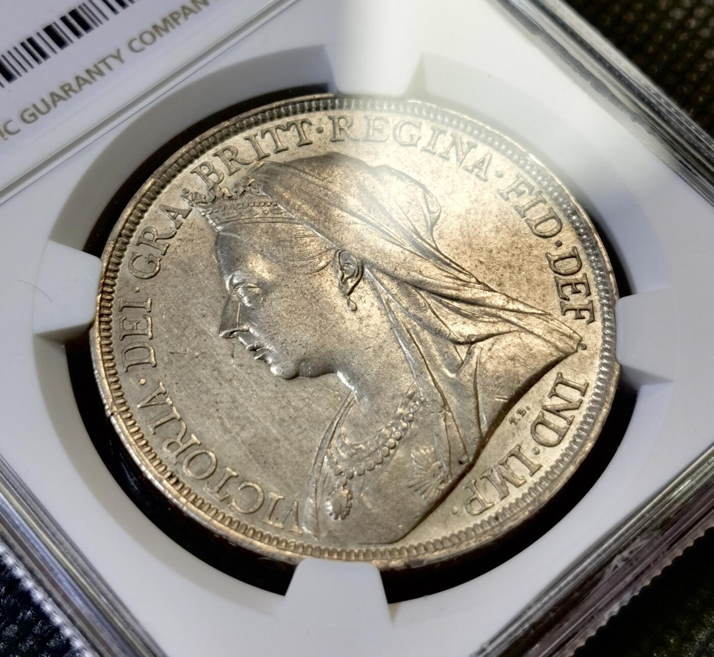 “甄选寰宇 · 臻藏岁华”新年精品场（直播拍卖）-甄臻铺-世界币章拍卖（第47期）送拍享返佣金等优惠多多