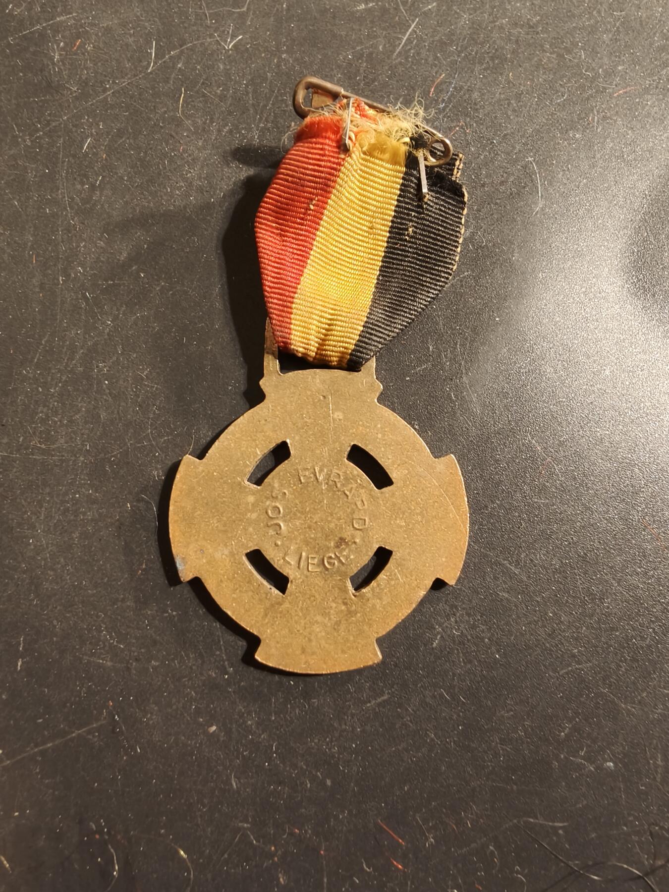 老王徽章第175期 比利时全国基督教联盟纪念章