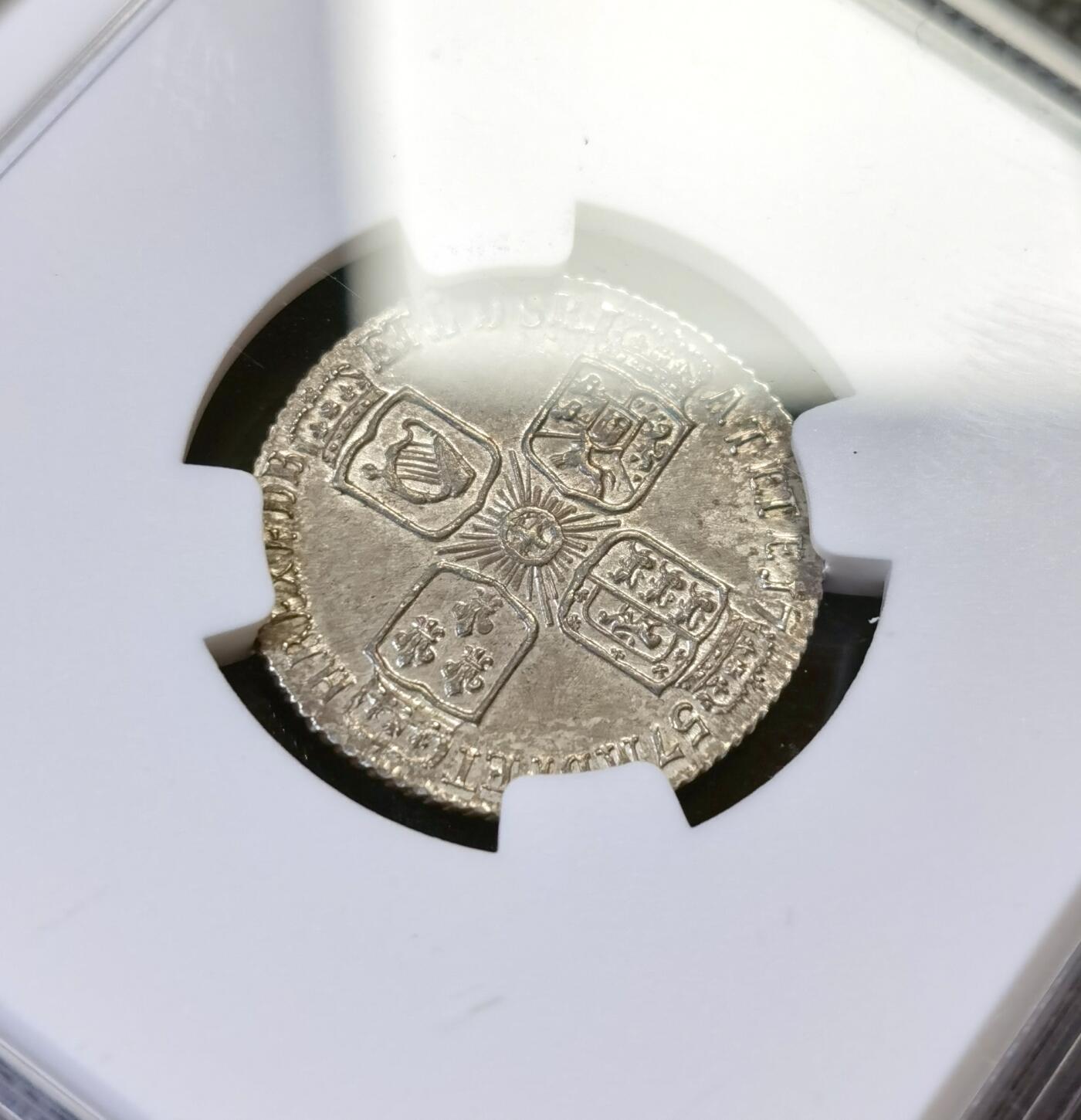 “甄选寰宇 · 臻藏岁华”新年精品场（直播拍卖）-甄臻铺-世界币章拍卖（第47期）送拍享返佣金等优惠多多