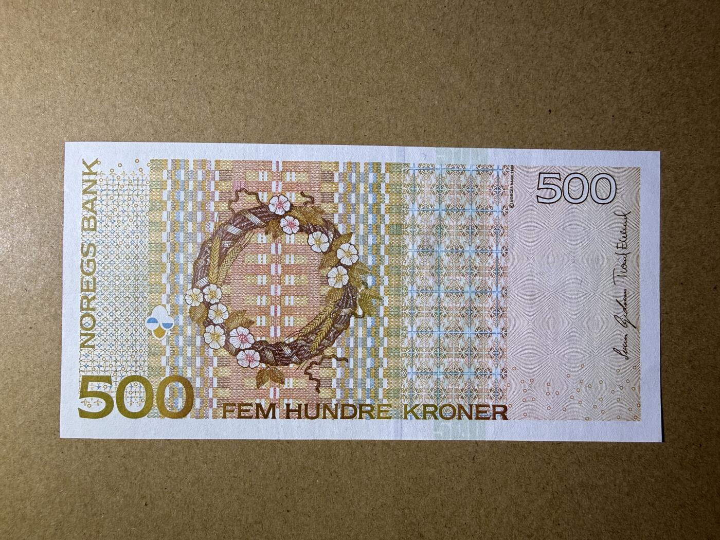 《艾美收藏》第228期-1.11周日外币精品 挪威500克朗 UNC 2005年 挪威小说家温塞特