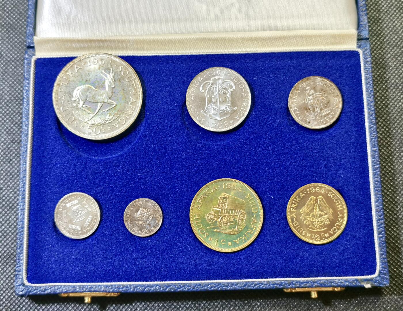 “甄选寰宇 · 臻藏岁华”新年精品场（直播拍卖）-甄臻铺-世界币章拍卖（第47期）送拍享返佣金等优惠多多