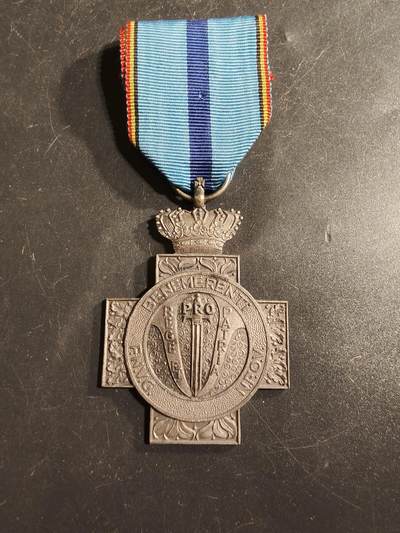 老王徽章第175期 - 比利时银级一战志愿者服役十字奖章