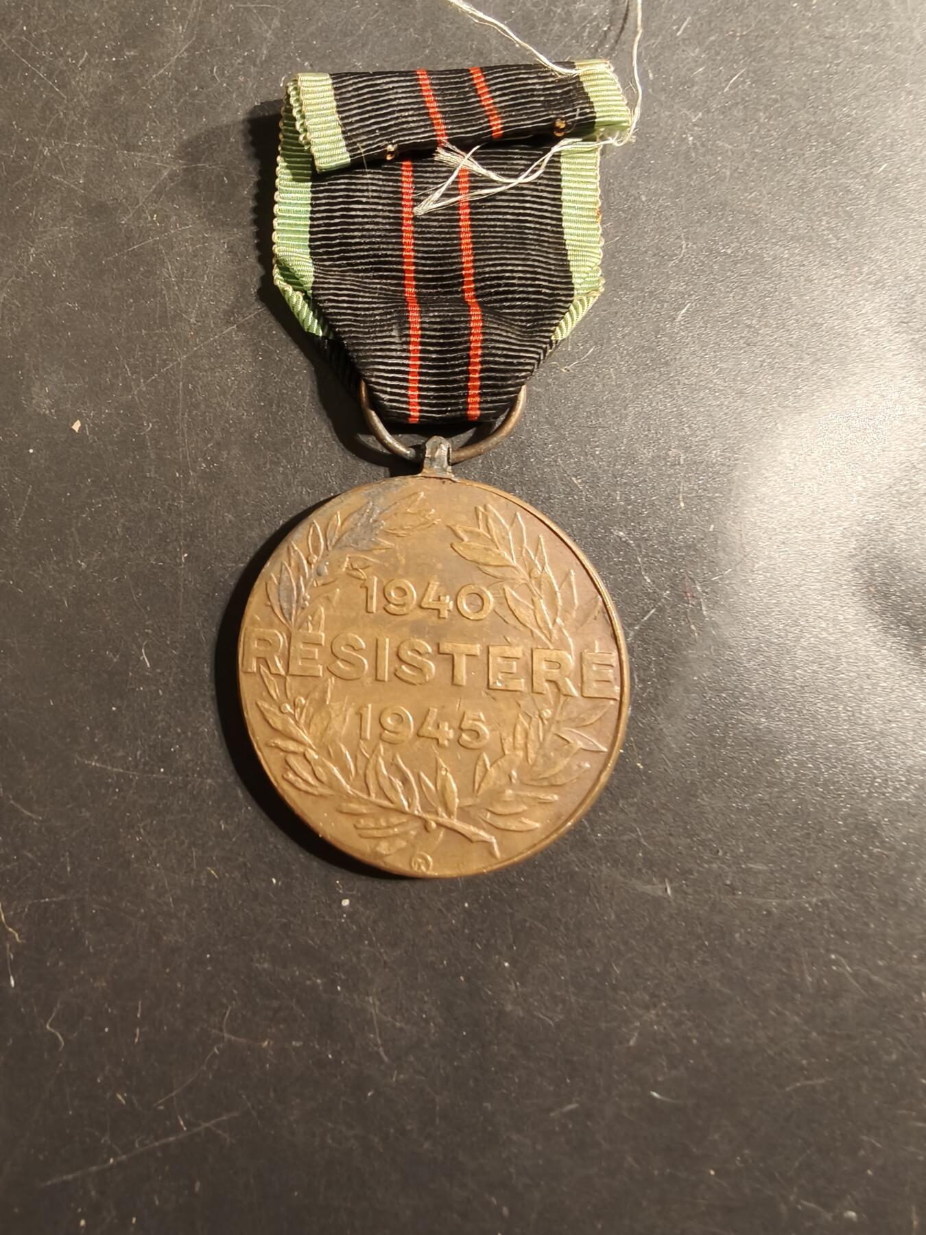 老王徽章第175期 比利时二战武装抵抗奖章