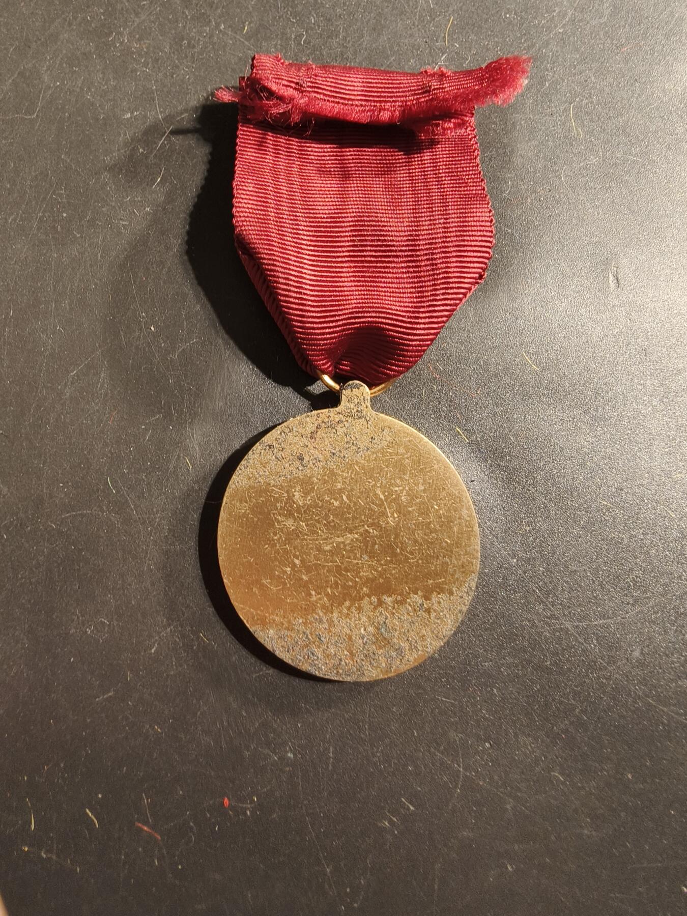 老王徽章第175期 比利时音乐家协会奖章