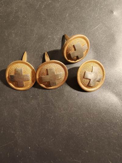 老王徽章第175期 - 美国1881型军医头盔侧面纽扣一组    4枚    27mm