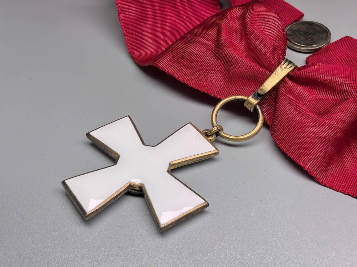 小驴勋章奖章收藏1月10日周六晚六点拍卖（珍爱和平，收藏战争，铭记历史，勿忘国耻，忠党爱国。有偿代拍，送拍规则在简介最后，参拍须阅读规则后再参拍，关系到运费包装发货时效真假辨别等关键信息，拍卖时不再发原图，看大图店主微信码在拍卖店铺介绍里）