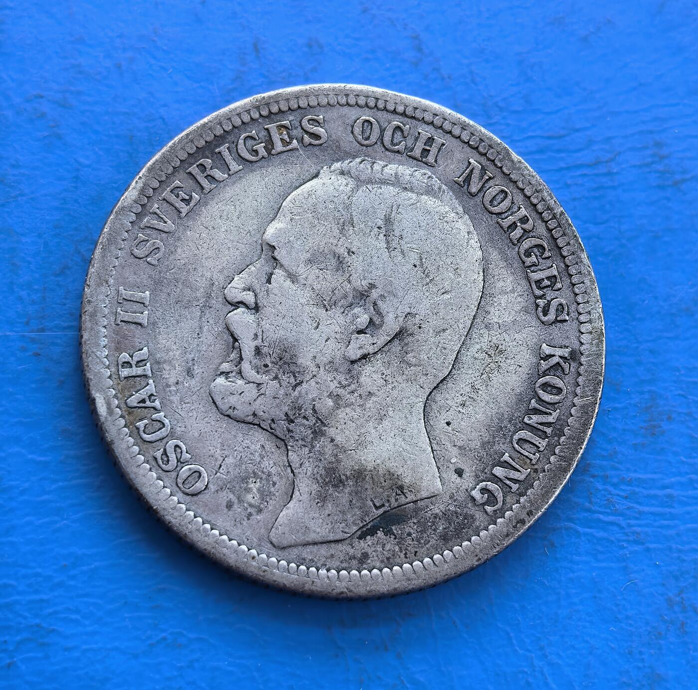 外国优质银币非洲美洲币，周六九点倒数截拍，满百包邮，持续收拍 瑞典挪威联合王国 1904 年2 克朗银币15克纯银价216元，正面是奥斯卡二世头像，背面双狮护国徽，刻 “兄弟民族的选择”，历史纪念性强，银质老币存世有质感，兼具收藏与历史价值。