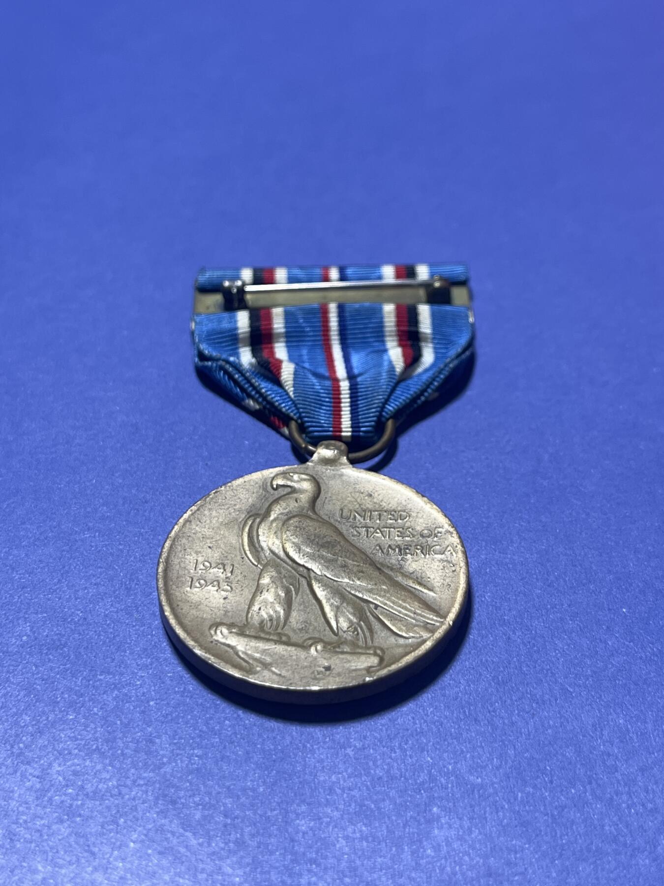 世界各国奖章纪念章徽章无底价拍卖