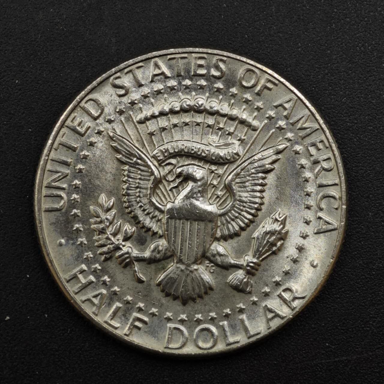 【淘币小摊】实时拍第八百四十四拍   散币场   满百包邮可预留二周 每周一统一发货   美国1983年肯尼迪半美元