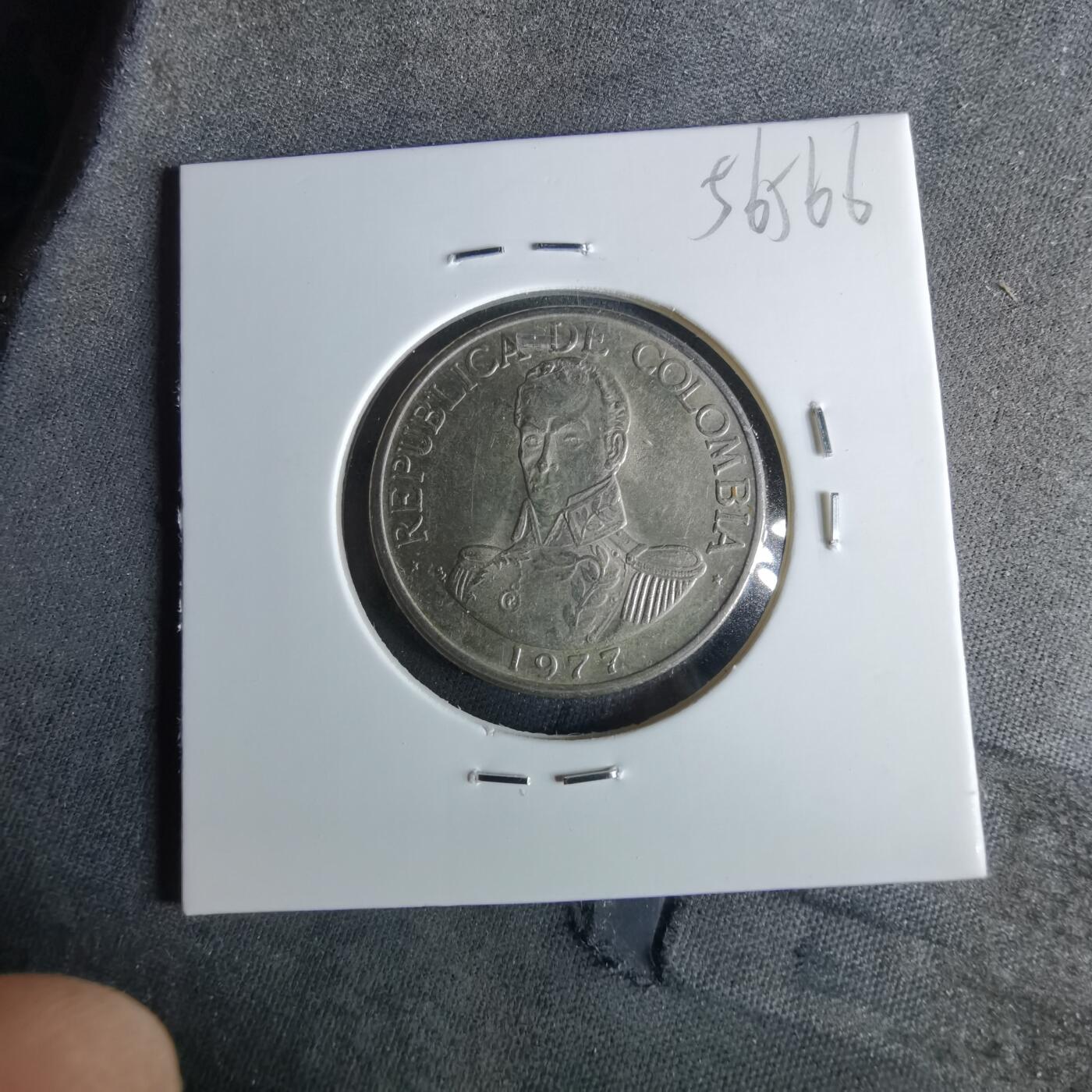 沼泽如烟--第956场 哥伦比亚1977年1比索