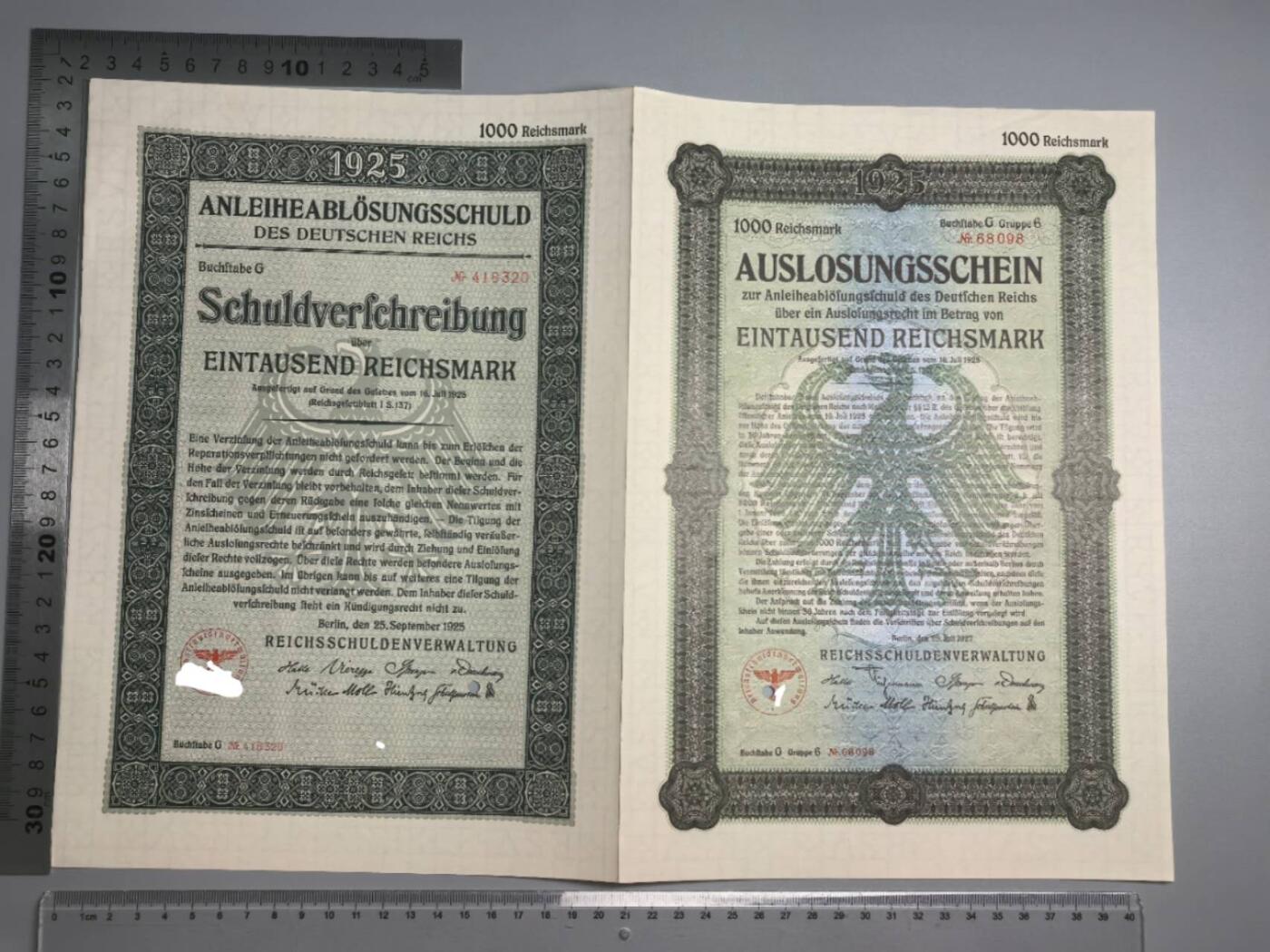 小驴勋章奖章收藏1月10日周六晚六点拍卖（珍爱和平，收藏战争，铭记历史，勿忘国耻，忠党爱国。有偿代拍，送拍规则在简介最后，参拍须阅读规则后再参拍，关系到运费包装发货时效真假辨别等关键信息，拍卖时不再发原图，看大图店主微信码在拍卖店铺介绍里）