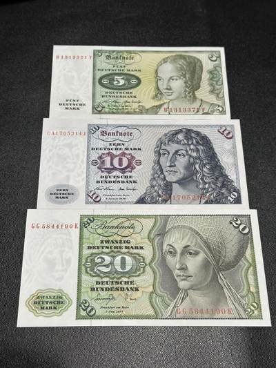 《外钞收藏家》第六百零一期（畅拍场）（本平台长期征集拍品、欢迎藏友们联系合作） - 西德5-20马克 3张 品相如图