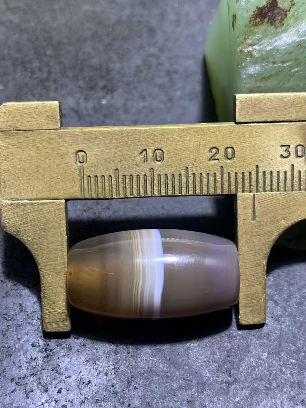 精美高玉化天地缠丝玛瑙桶珠一颗