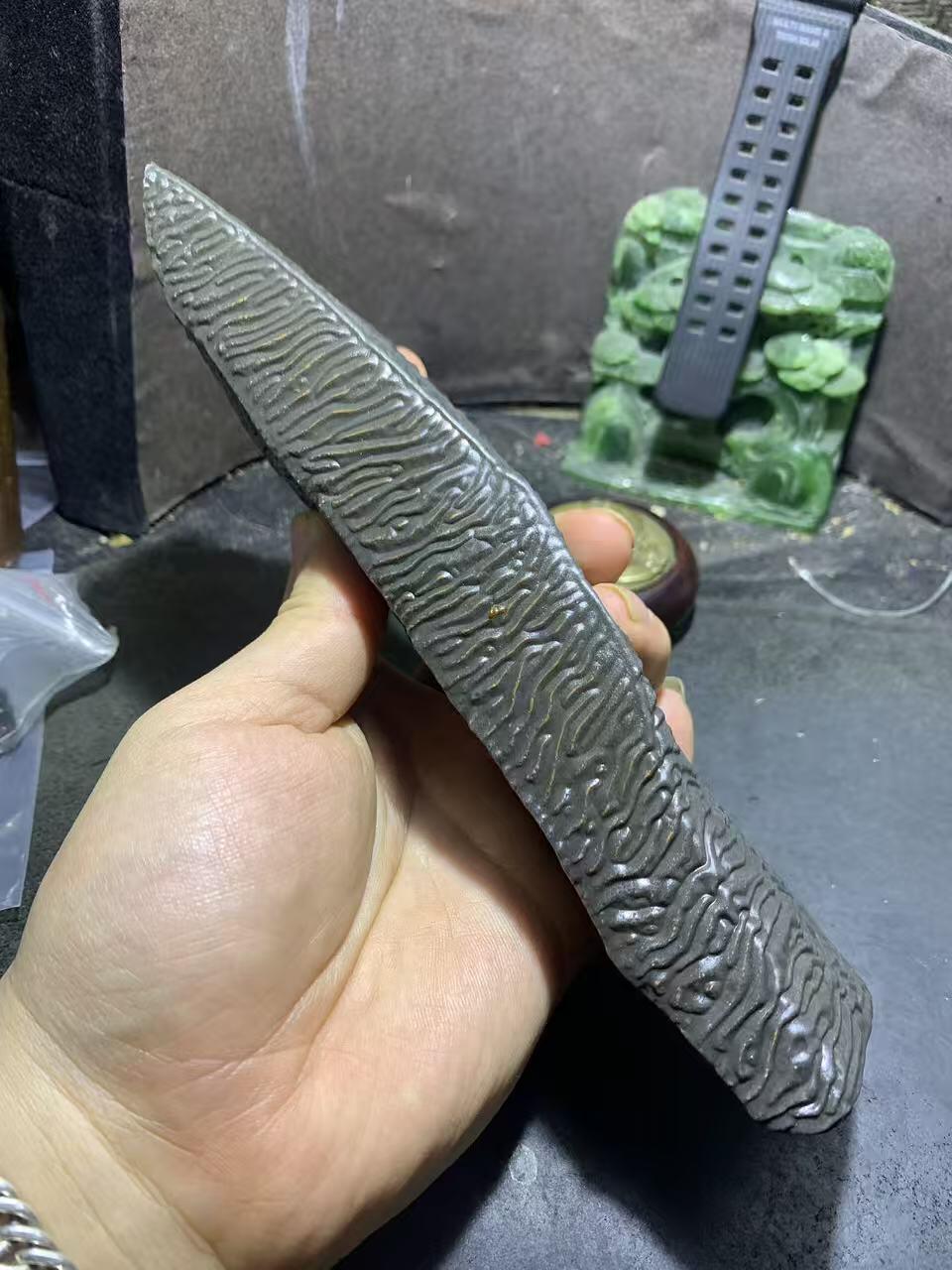 放一块福利，精美新疆泥石把件（摆件）一块