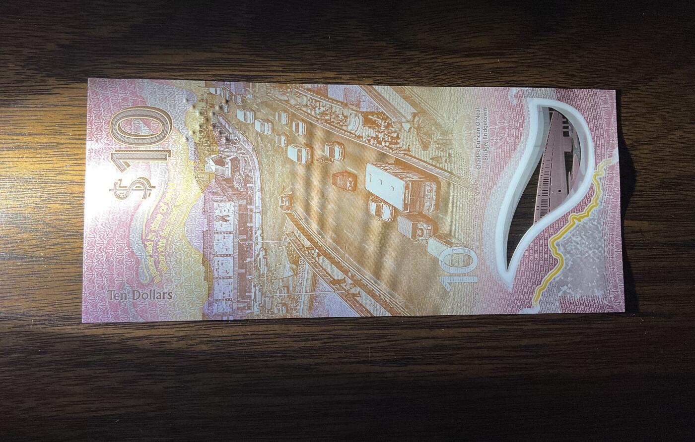 【礼羽收藏】🌏世界钱币拍卖第119期 巴巴多斯10$塑料钞2022首年A版首发C52冠，无47数2豹子999靓号(稀缺币种)绝品