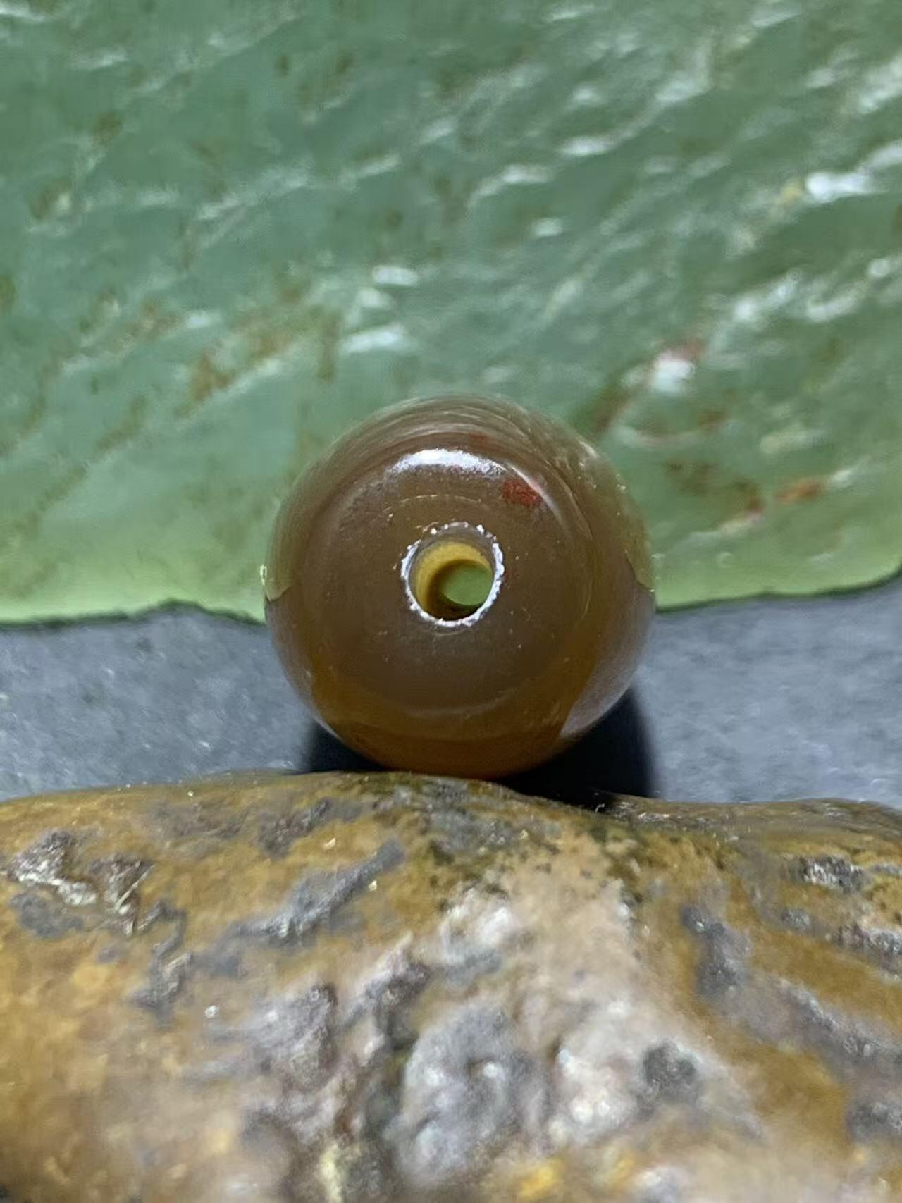 精美高玉化天地缠丝玛瑙桶珠一颗