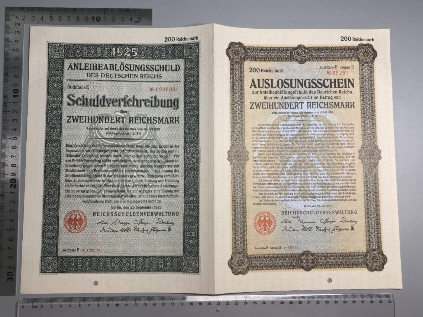 小驴勋章奖章收藏1月10日周六晚六点拍卖（珍爱和平，收藏战争，铭记历史，勿忘国耻，忠党爱国。有偿代拍，送拍规则在简介最后，参拍须阅读规则后再参拍，关系到运费包装发货时效真假辨别等关键信息，拍卖时不再发原图，看大图店主微信码在拍卖店铺介绍里）