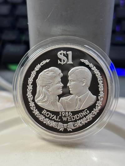 第187期拍卖 - 库克1986年安德鲁王子婚礼加厚版精制纪念银币，925银，54.44克，