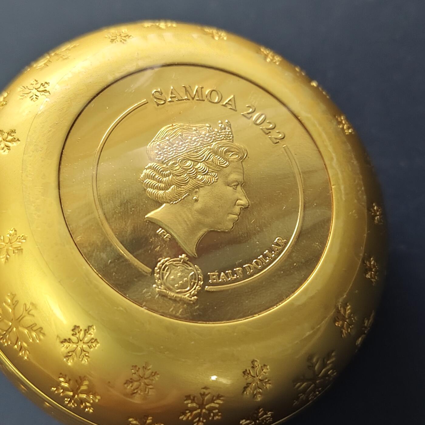 【全场包邮】纯粹捡漏拍493场 【少见】萨摩亚2022年半元冰壶立体纪念币-盒证全-量9999