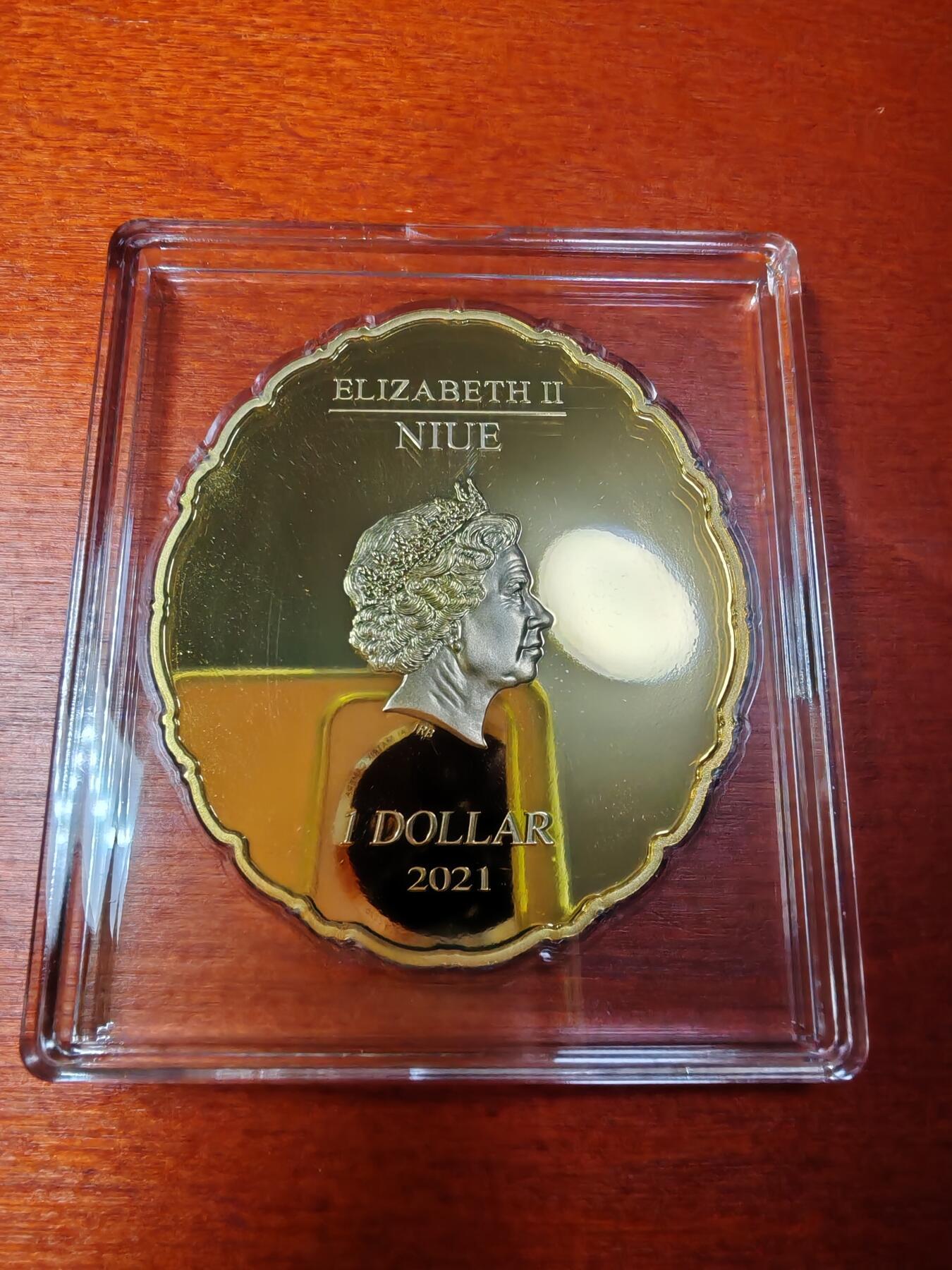 长老汇蛇年精选第九十三场拍卖  2021纽埃抱貂的女人1元异形银铜双金属精制币，60克，盒证全，2000枚