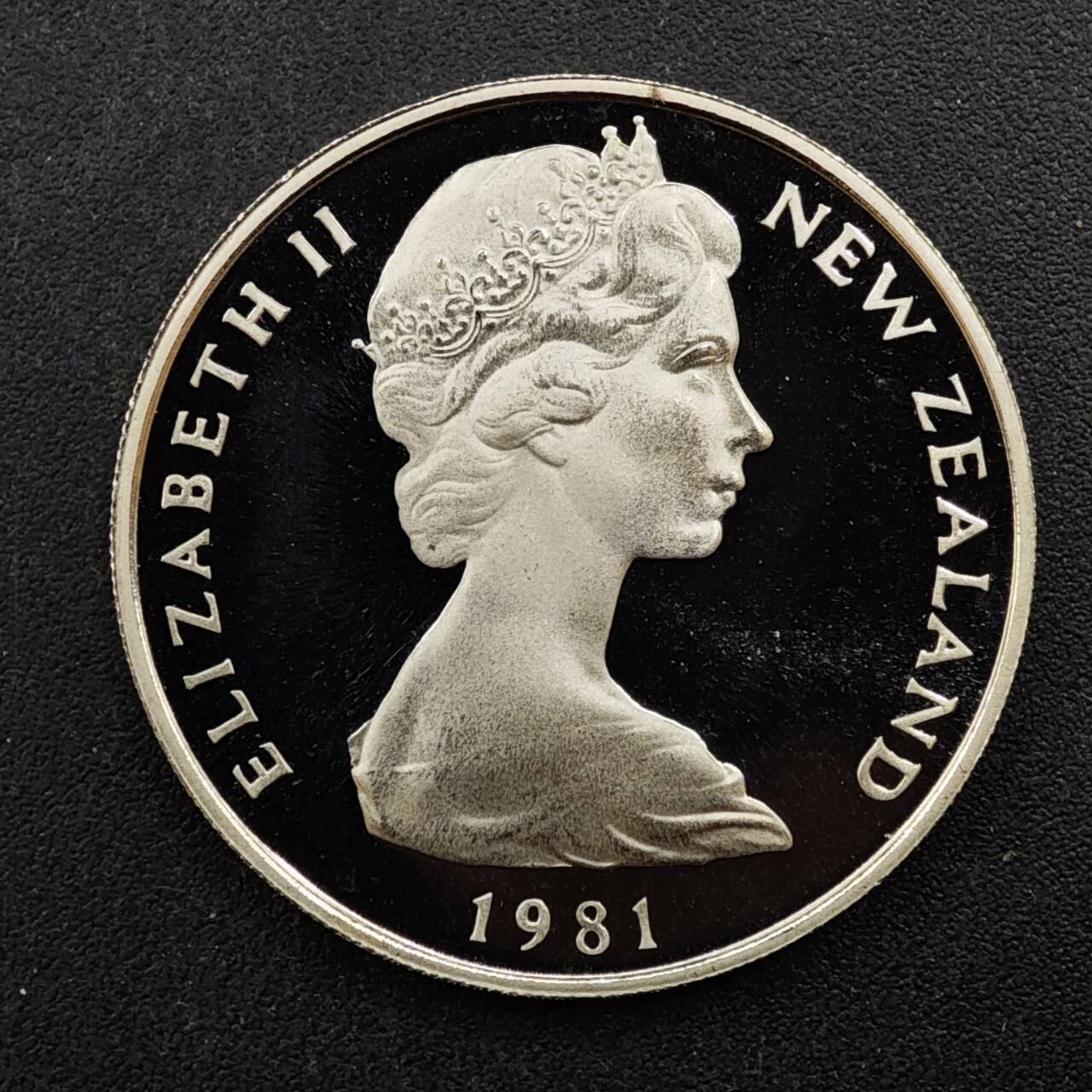 【淘币小摊】实时拍第八百四十四拍   散币场   满百包邮可预留二周 每周一统一发货   新西兰1981年20分精制镍币