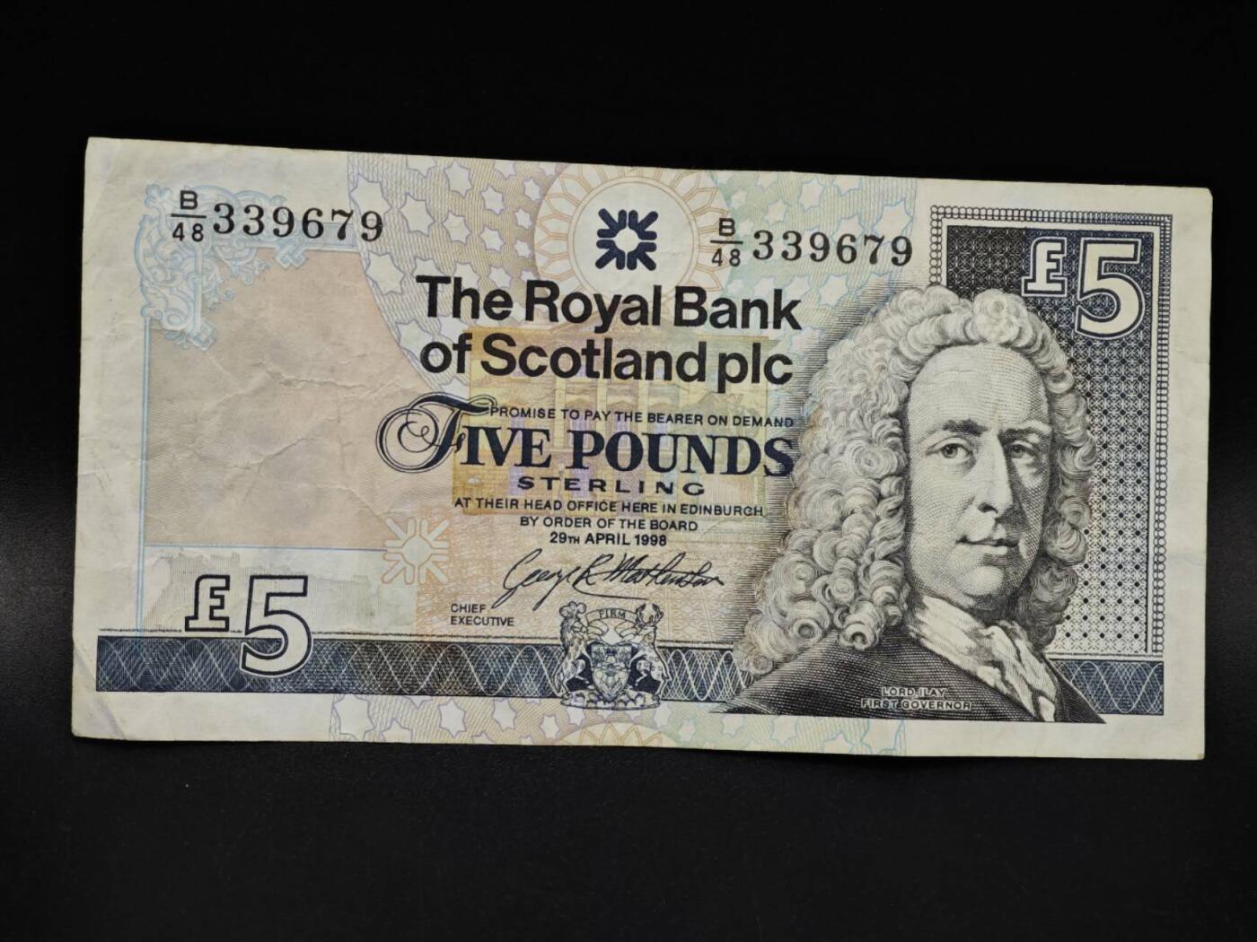 【淘币小摊】限时拍第八百四十五拍  纸币场  满百包邮可预留两周  周一统一发货  英国苏格兰银行998年5镑纸币【有折】