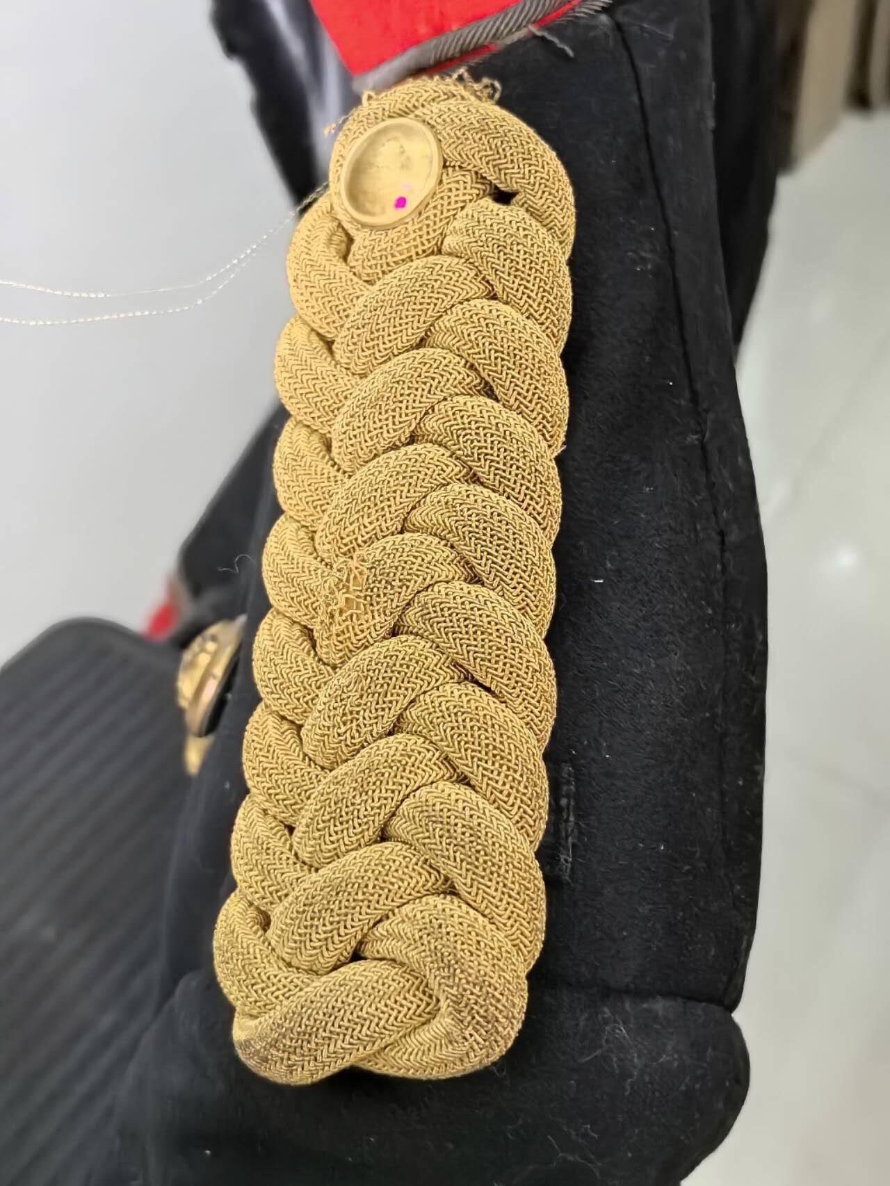 小驴勋章奖章收藏1月10日周六晚六点拍卖（珍爱和平，收藏战争，铭记历史，勿忘国耻，忠党爱国。有偿代拍，送拍规则在简介最后，参拍须阅读规则后再参拍，关系到运费包装发货时效真假辨别等关键信息，拍卖时不再发原图，看大图店主微信码在拍卖店铺介绍里）