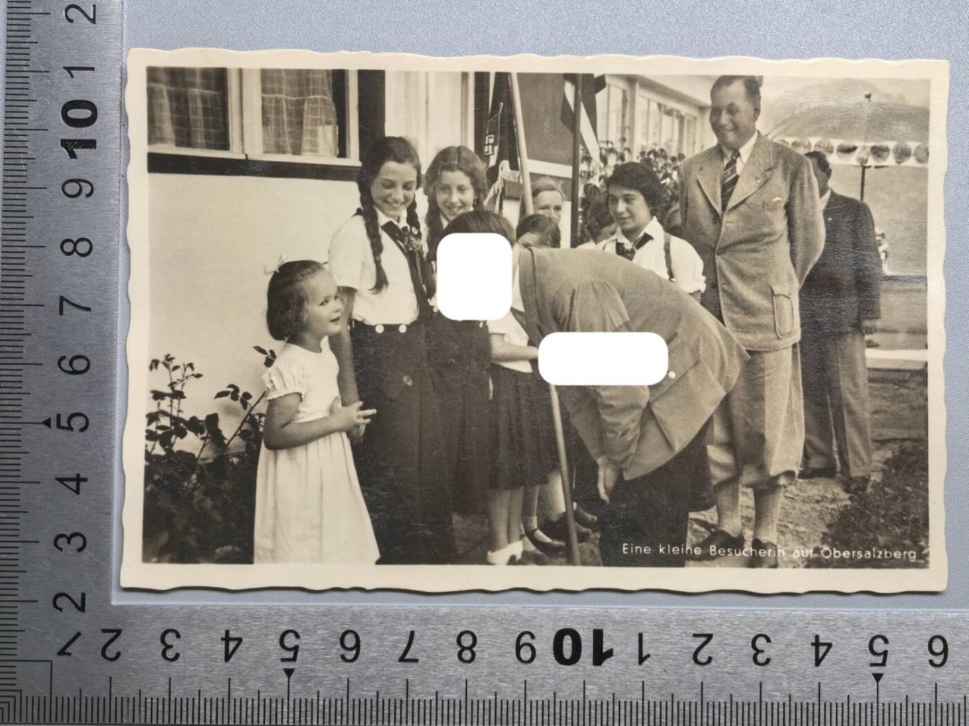 小驴勋章奖章收藏1月10日周六晚六点拍卖（珍爱和平，收藏战争，铭记历史，勿忘国耻，忠党爱国。有偿代拍，送拍规则在简介最后，参拍须阅读规则后再参拍，关系到运费包装发货时效真假辨别等关键信息，拍卖时不再发原图，看大图店主微信码在拍卖店铺介绍里）