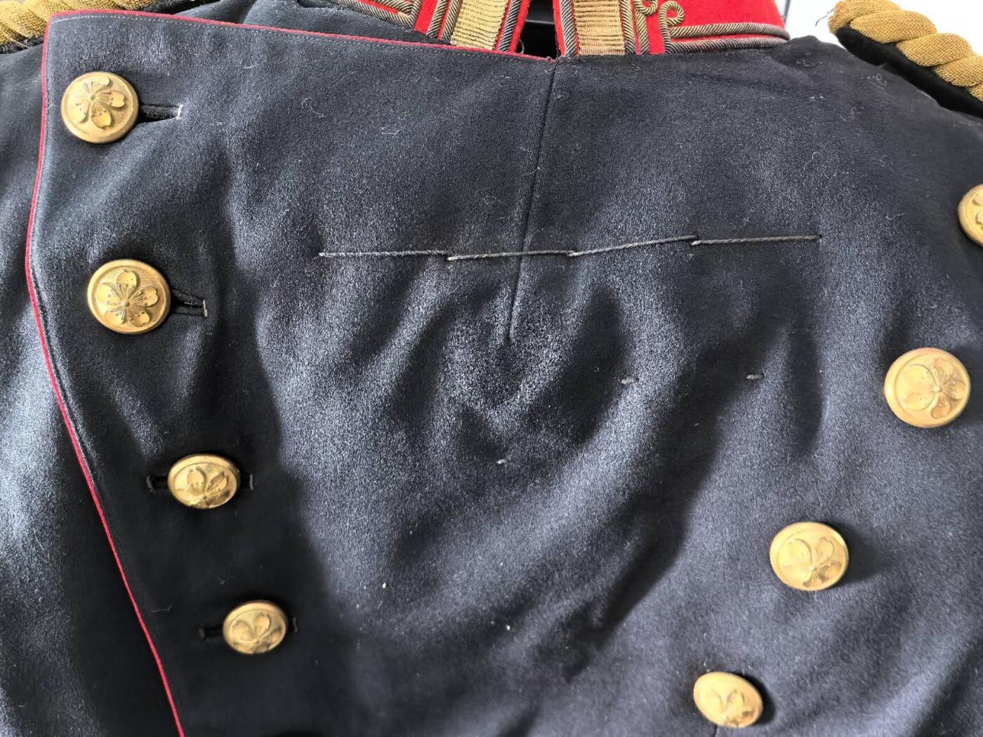 小驴勋章奖章收藏1月10日周六晚六点拍卖（珍爱和平，收藏战争，铭记历史，勿忘国耻，忠党爱国。有偿代拍，送拍规则在简介最后，参拍须阅读规则后再参拍，关系到运费包装发货时效真假辨别等关键信息，拍卖时不再发原图，看大图店主微信码在拍卖店铺介绍里）