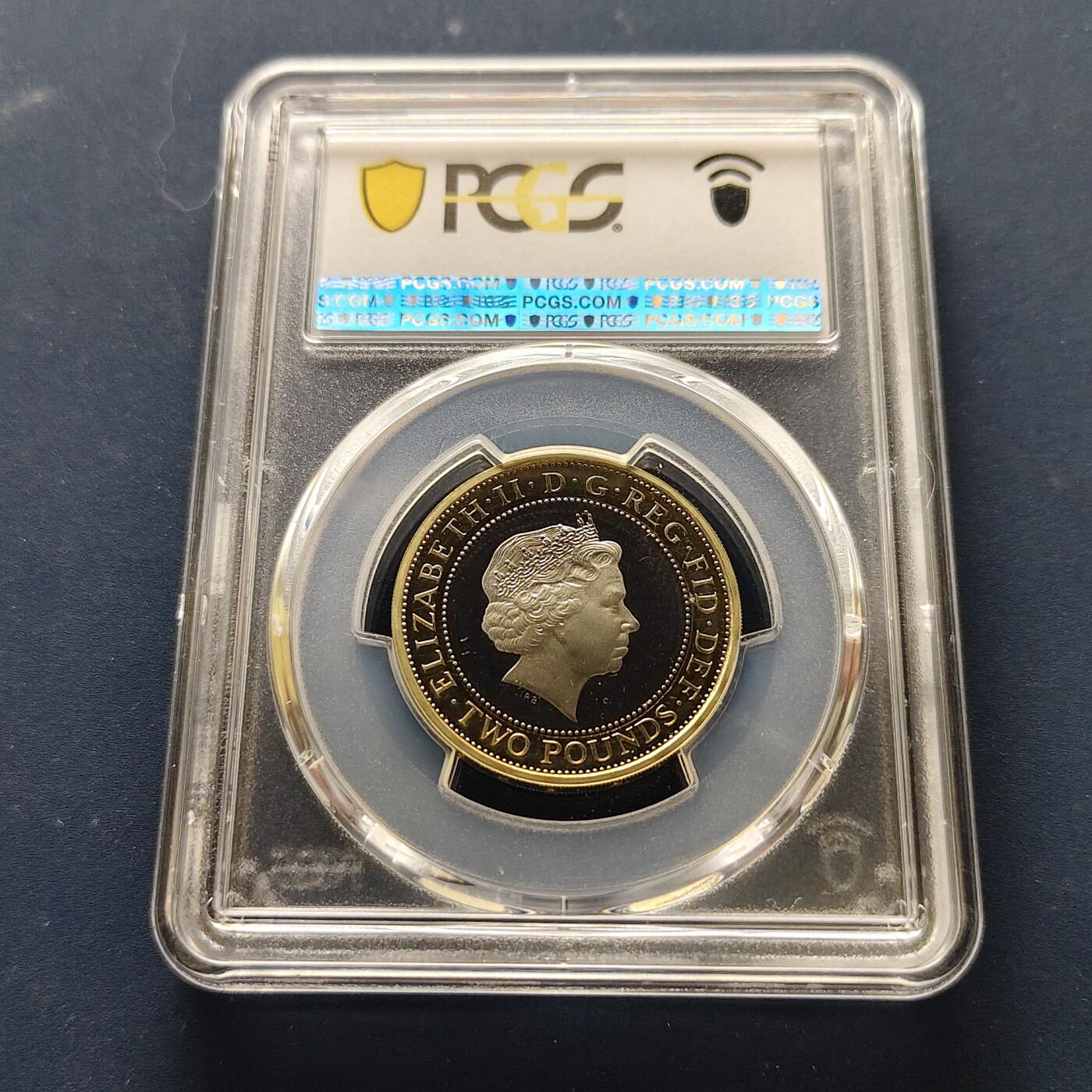 【全场包邮】纯粹捡漏拍493场 【收藏级·亚军分】英国2011年2镑詹姆斯国王圣经400周年精制双色纪念币-PCGS PR68 DCAM（更高分11枚）