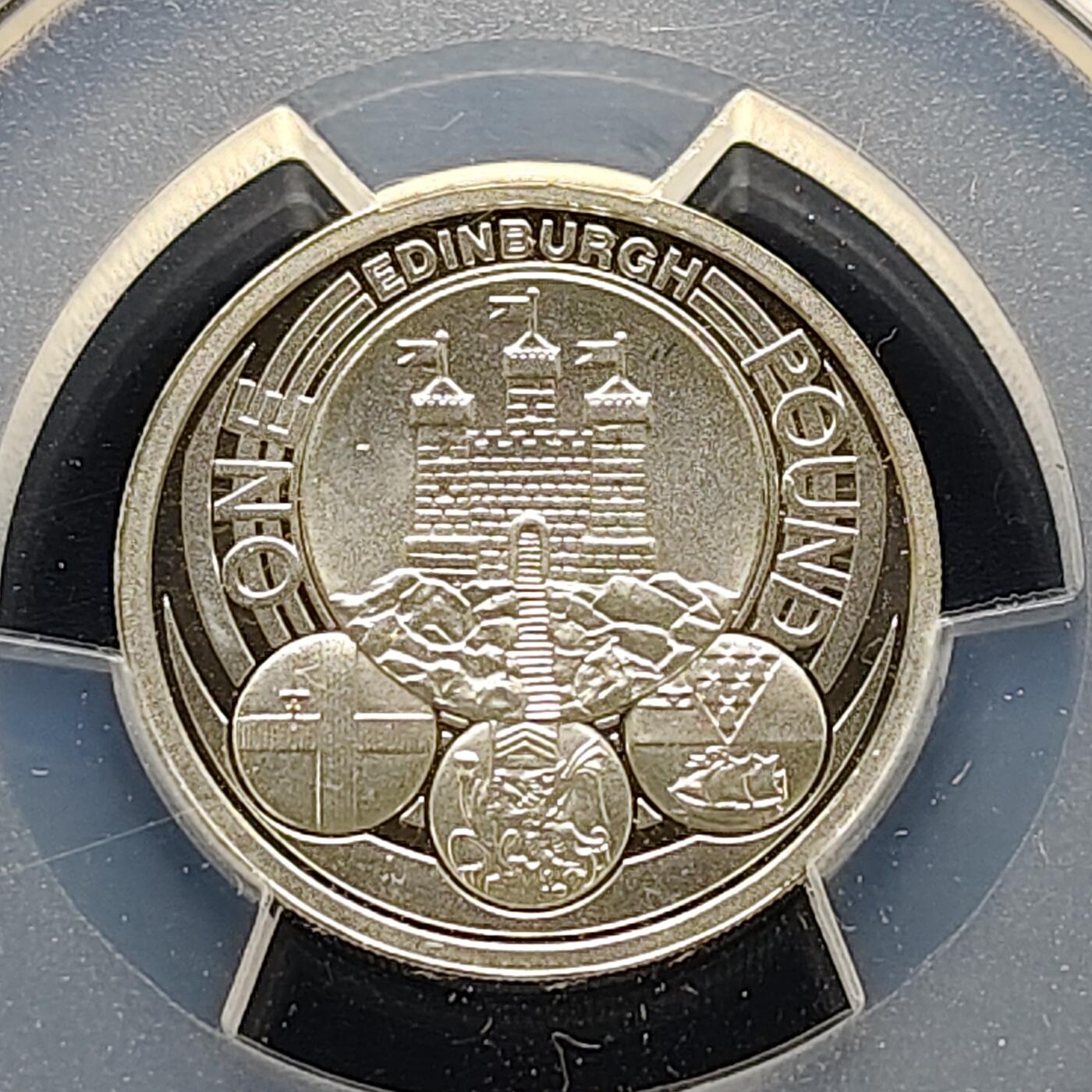 【全场包邮】纯粹捡漏拍493场 【收藏级·冠军分】英国2011年1镑首府系列苏格兰爱丁堡精制纪念银币-PCGS PR69 DCAM