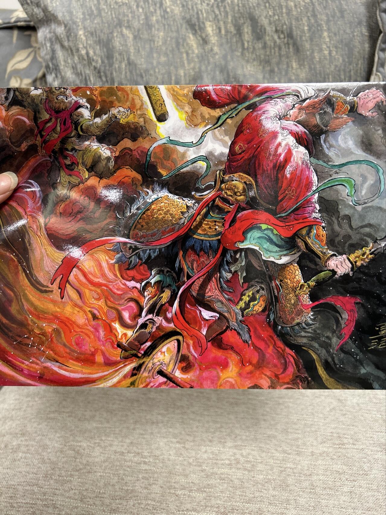 喜灰玩卡拍卖第三期限时免佣金，接代拍，免佣金帮卡友们拍卖，欢迎送拍，释放现金流，让自己有资金可以购买更多喜欢的卡牌，让别的卡友能淘到更多心仪的卡牌 壹泡老师亲签海报一张中间折痕原带，两张a4大小